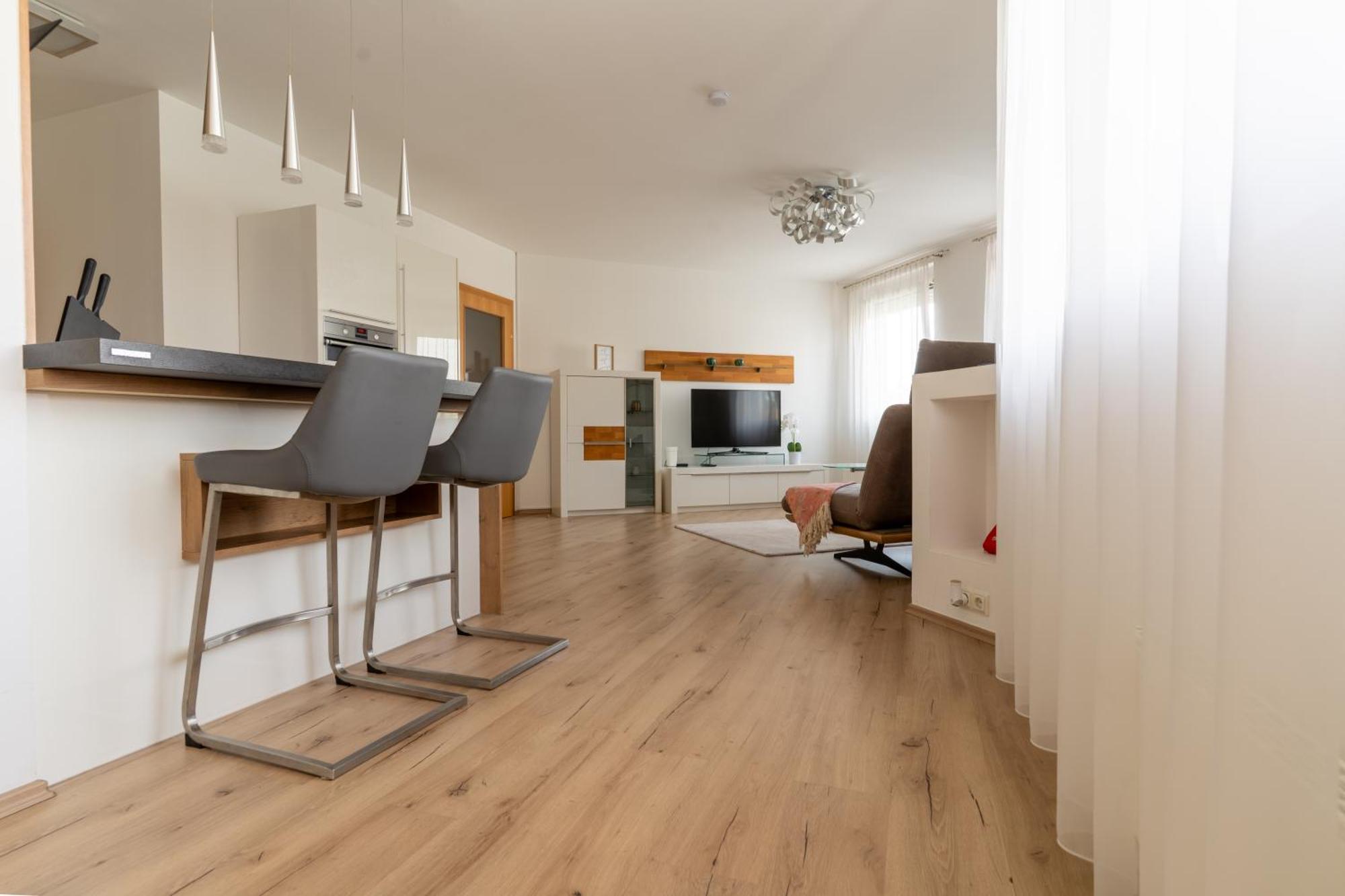 Klagenfurt Center With Free Parking - Ring41 Apartment *